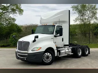 2019 INT LT625 6x4