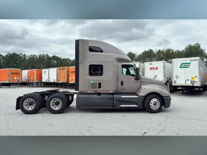 2022 International LT