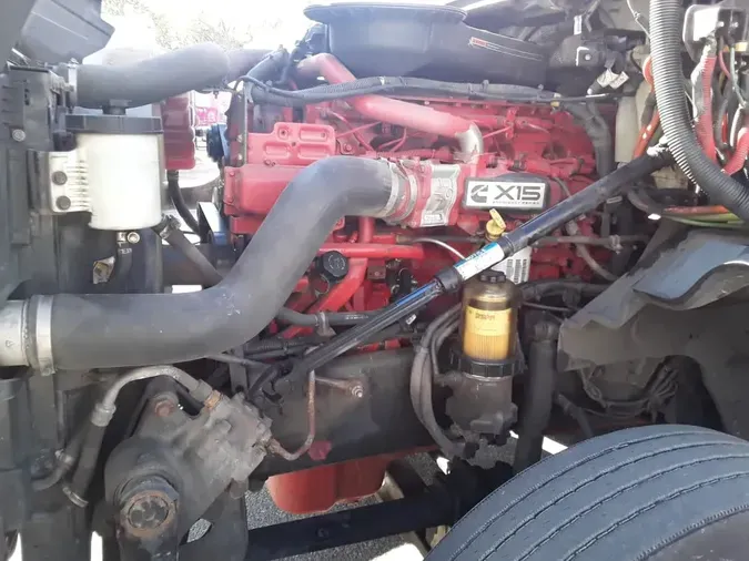 2019 NAVISTAR INTERNATIONAL LT625 SLPR CAB