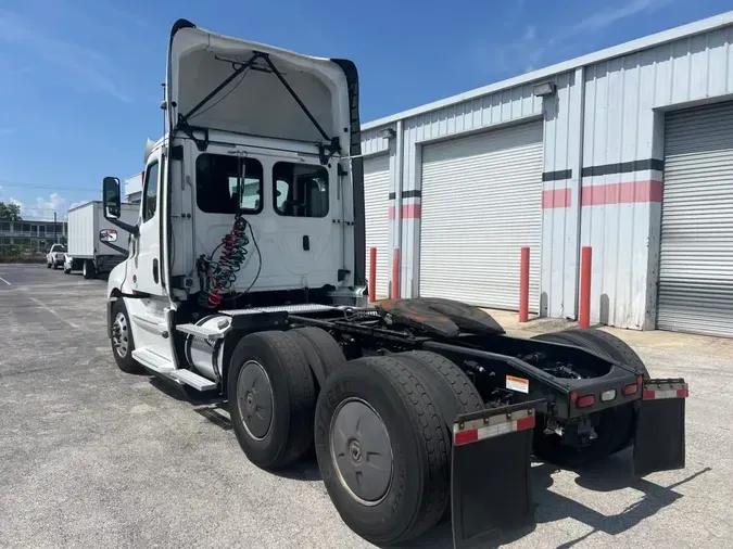 2019 FREIGHTLINER PT126064ST