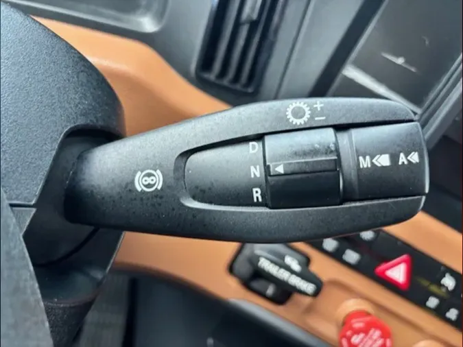 2022 Freightliner Cascadia 126