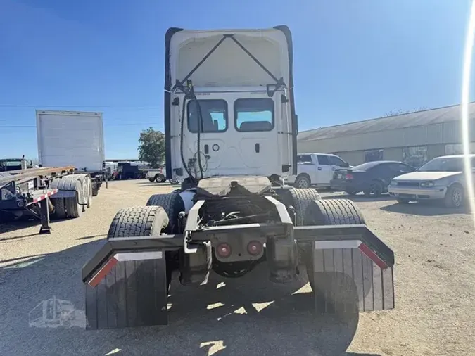 2020 FREIGHTLINER CASCADIA 116