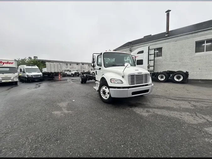 2019 FREIGHTLINER M2 106