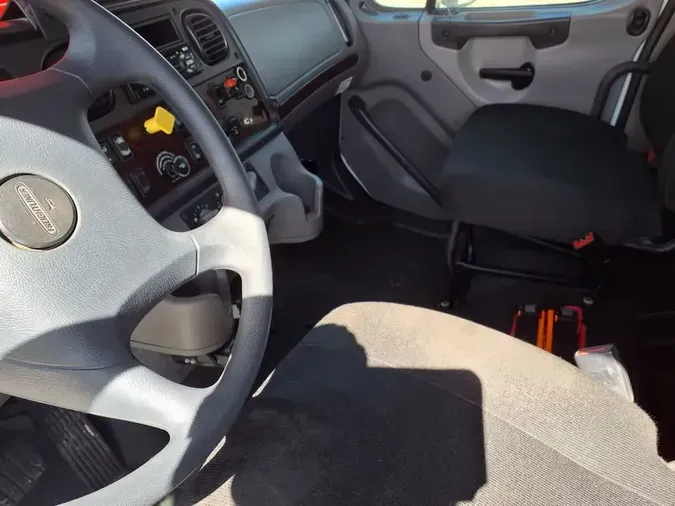2019 FREIGHTLINER M2 112