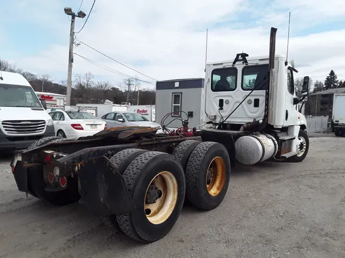 2016 FREIGHTLINER/MERCEDES CASCADIA 125