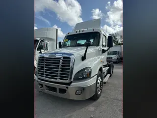 2018 FREIGHTLINER/MERCEDES CASCADIA 125