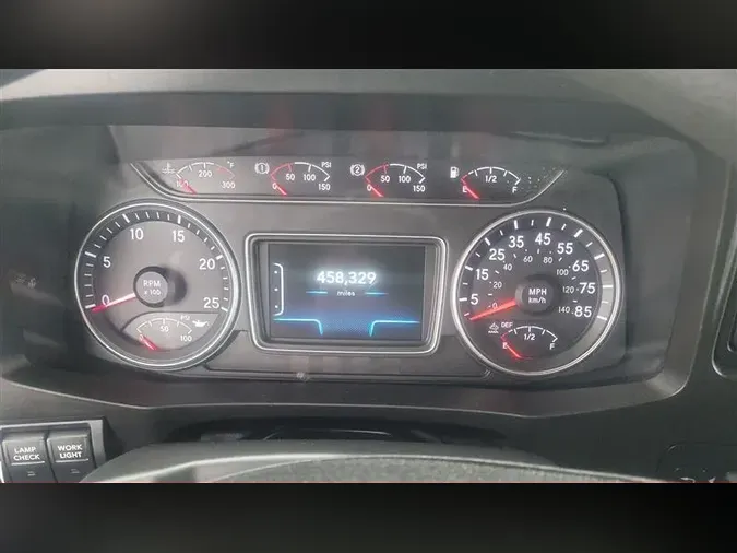 2019 INTERNATIONAL LT