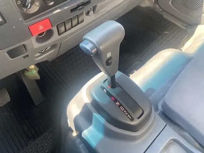 2022 Isuzu NRR