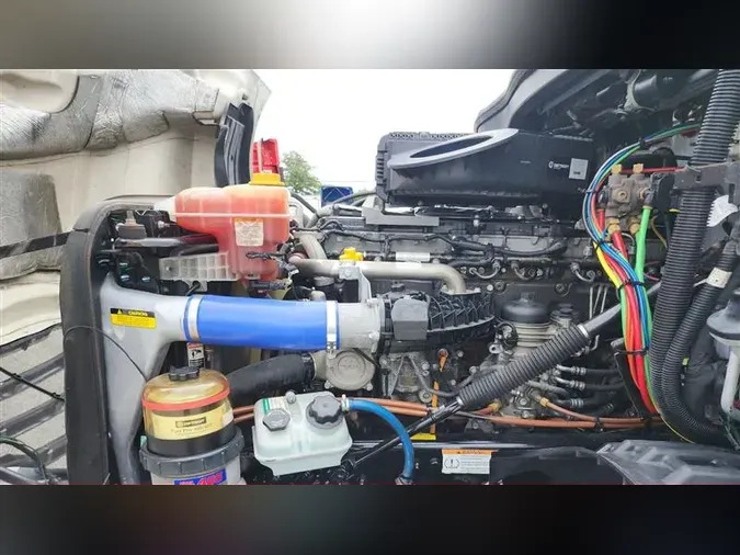2020 FREIGHTLINER CA126