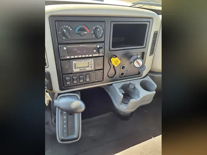 2018 NAVISTAR INTERNATIONAL 4300