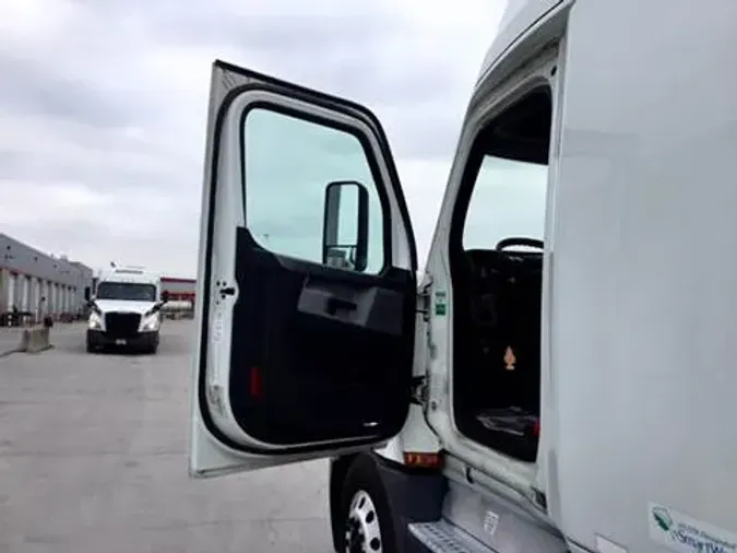 2020 Freightliner Cascadia