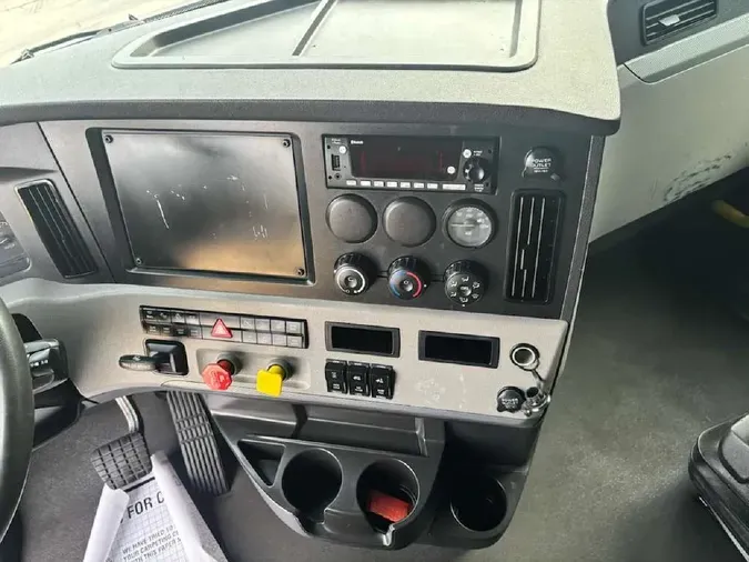 2022 FREIGHTLINER Cascadia 126b68002e1ff8ce0b63214b5111824622c