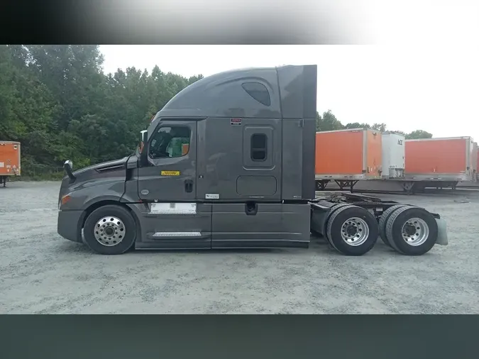 2024 Freightliner Cascadia 126b6823cfd3dbf6be973669f02e90d26a6