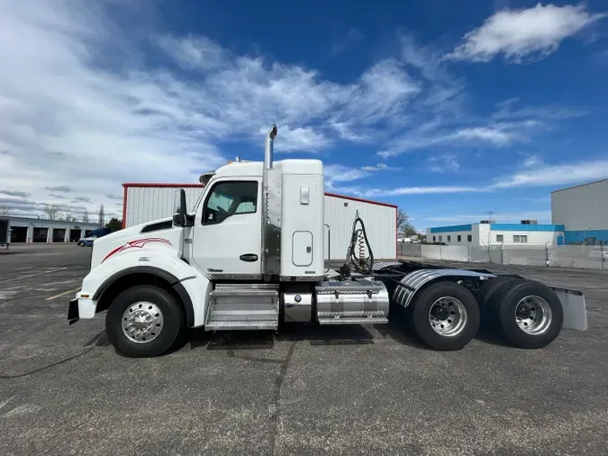 2020 Kenworth T880