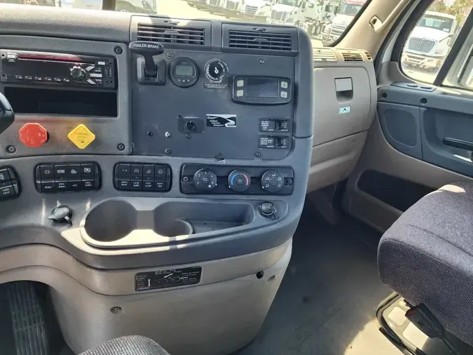 2018 FREIGHTLINER/MERCEDES CASCADIA 125