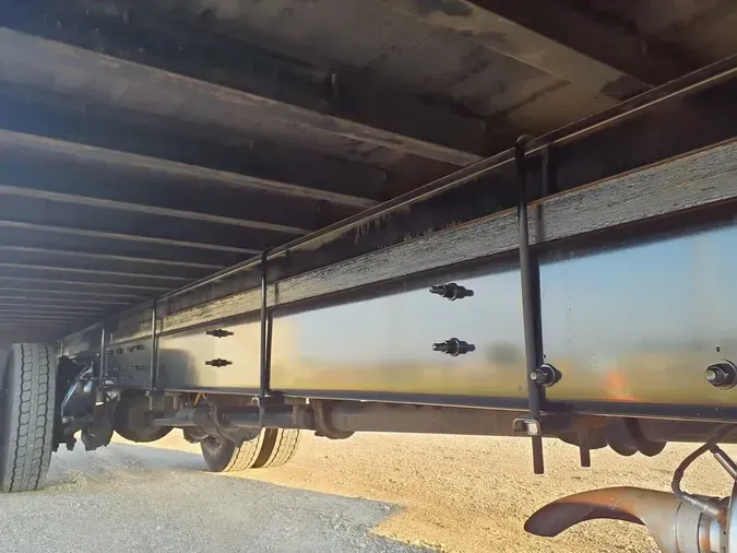 2020 FREIGHTLINER M2 106