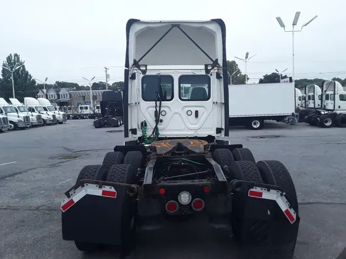 2019 FREIGHTLINER/MERCEDES NEW CASCADIA PX12664