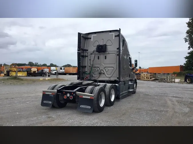2023 Freightliner Cascadia 126
