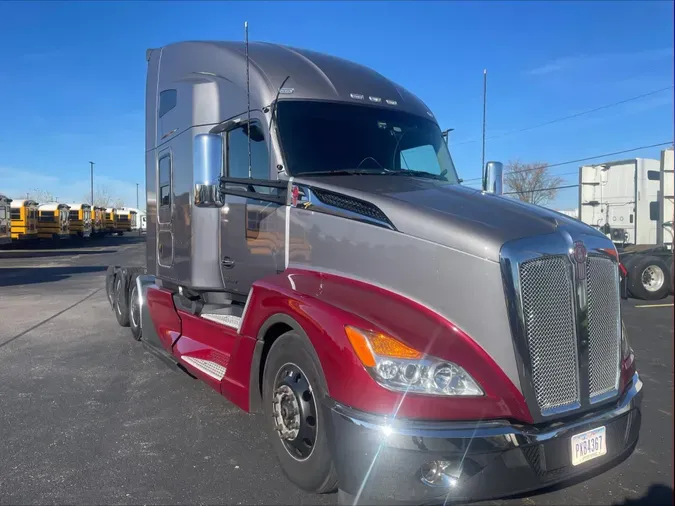 2023 Kenworth T680b68ef1c2b6e9610dc1f3fbcc6b786e8b