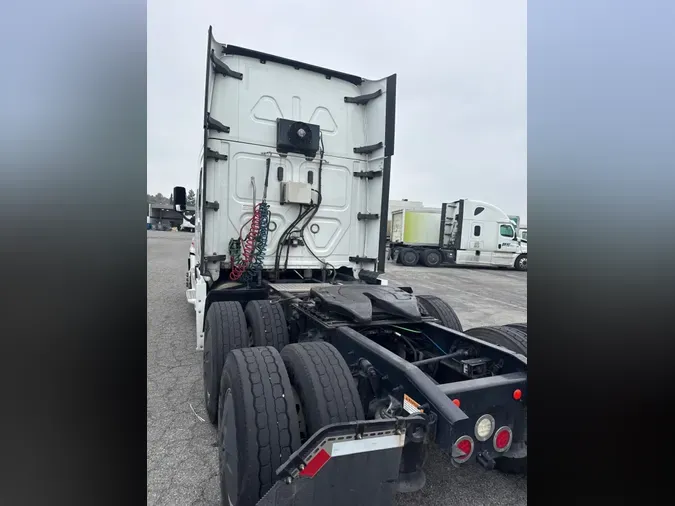 2019 FREIGHTLINER/MERCEDES CASCADIA 125