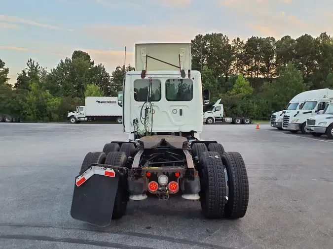 2019 FREIGHTLINER NEW CASCADIA PX12664