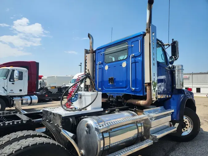 2020 WESTERN STAR 4900