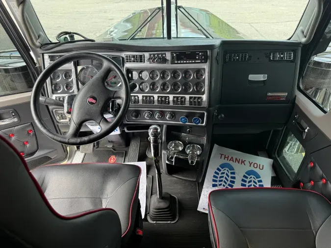 2024 Kenworth W900L