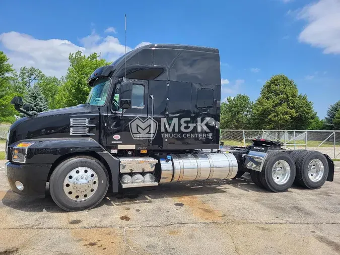 2025 MACK AN64T