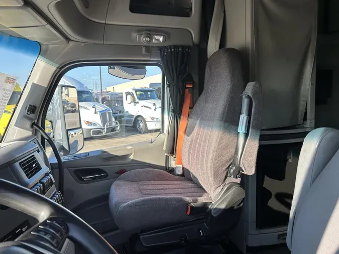 2021 Peterbilt 579