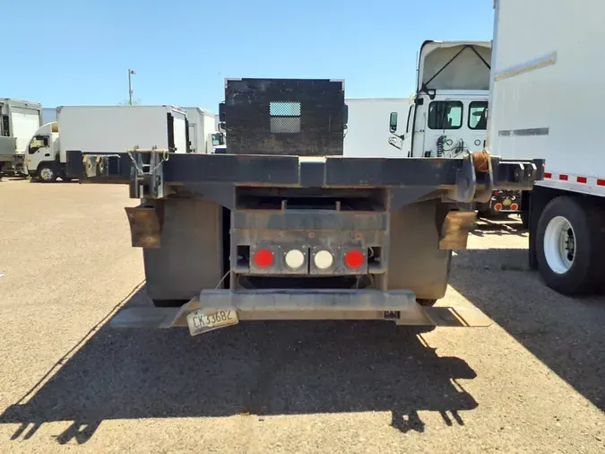 2017 FREIGHTLINER M2 106