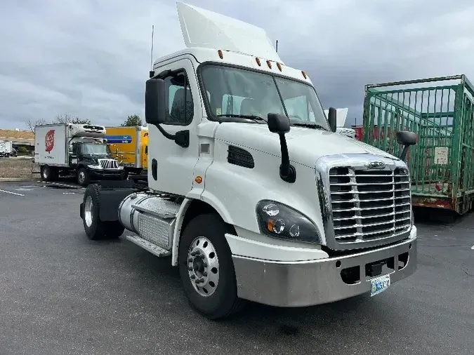 2019 Freightliner X11342STb69bf9f2db9585a9d392012d7a6c0238