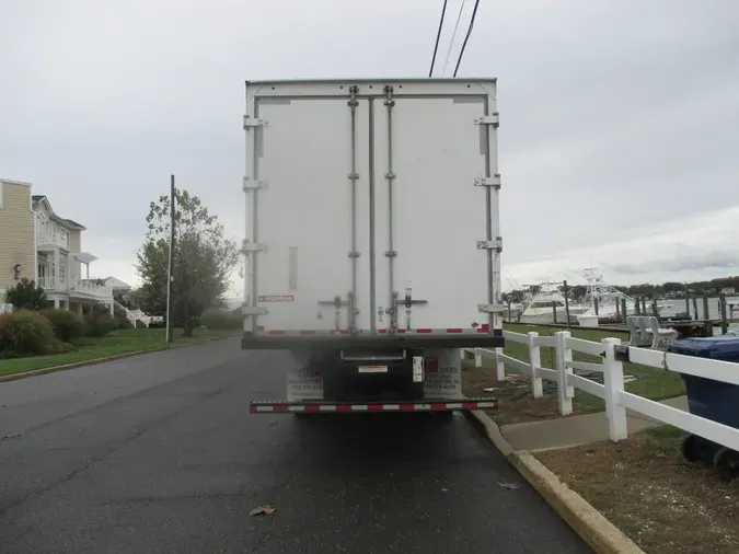 2008 FREIGHTLINER M2