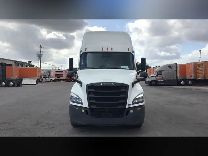 2023 Freightliner Cascadia 126