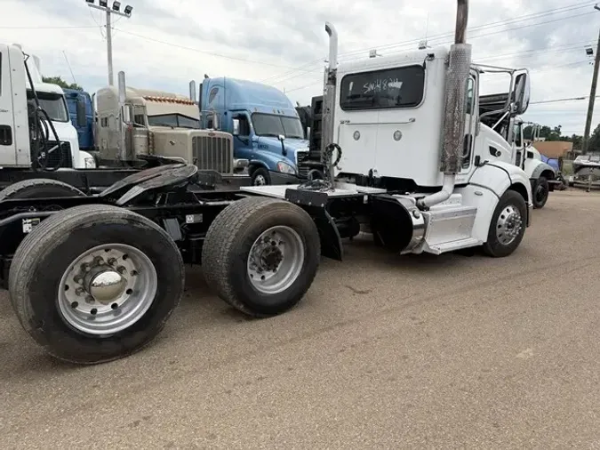 2014 PETERBILT 384