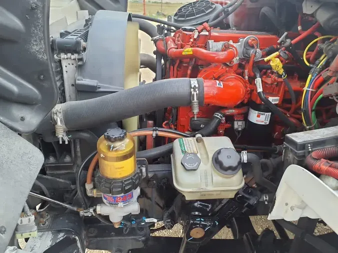 2020 FREIGHTLINER/MERCEDES M2 106