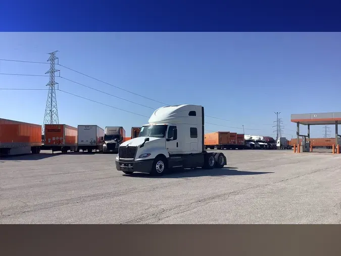 2022 International LT625