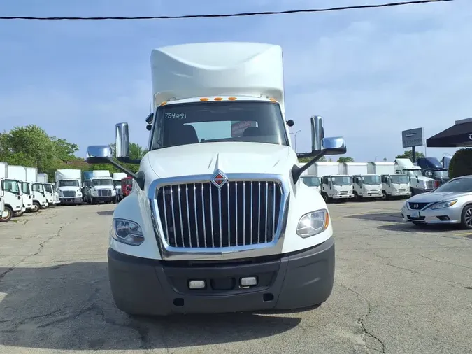 2018 NAVISTAR INTERNATIONAL LT625 DAYCAB T/A