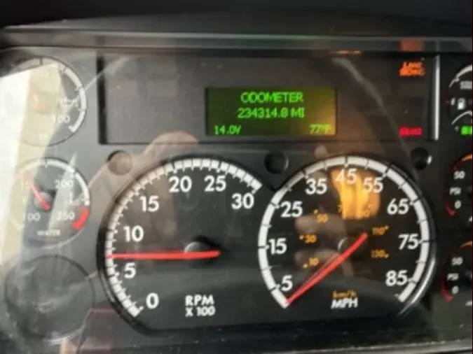 2020 FREIGHTLINER/MERCEDES M2 106
