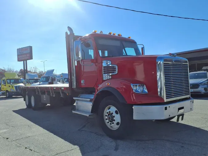 2011 FREIGHTLINER/MERCEDES CORONADO 122