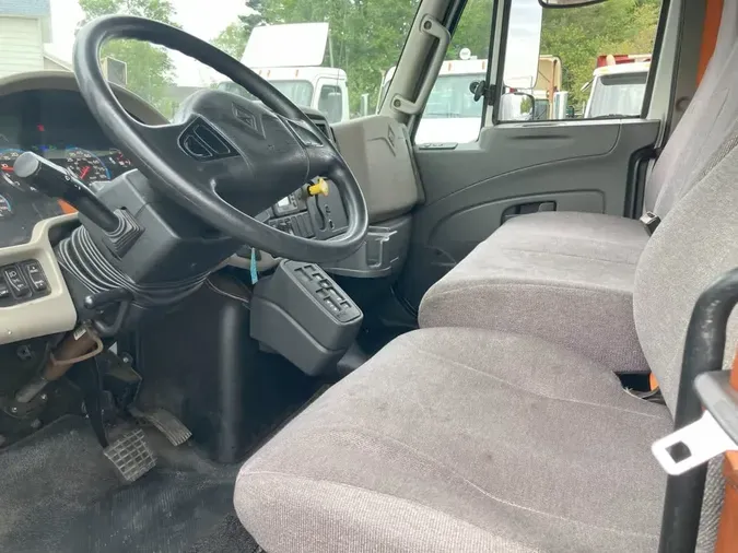 2019 NAVISTAR INTERNATIONAL 4300
