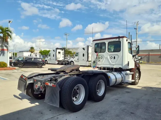 2020 FREIGHTLINER/MERCEDES NEW CASCADIA PX12664b6a8cc1de8cfad81b747c9cb197a8dee