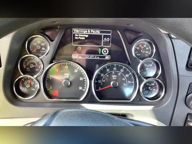 2021 Peterbilt 579b6ac406314602b39cd91ce312c2413b4