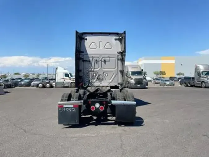 2023 Freightliner Cascadia