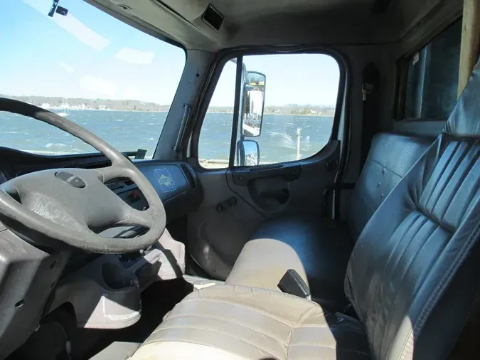2008 FREIGHTLINER M2