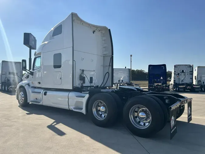 2022 Peterbilt 579
