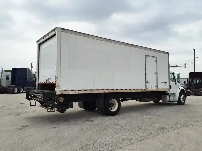 2017 FREIGHTLINER M2 106