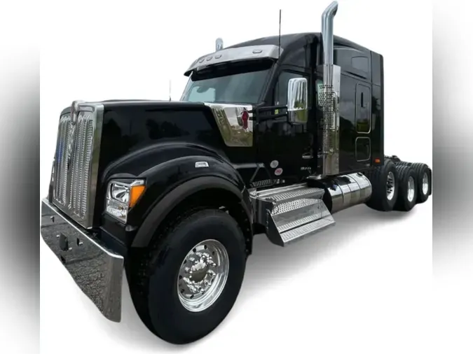 2025 Kenworth W990b6bee95253fef1085550b807f1aeee2b