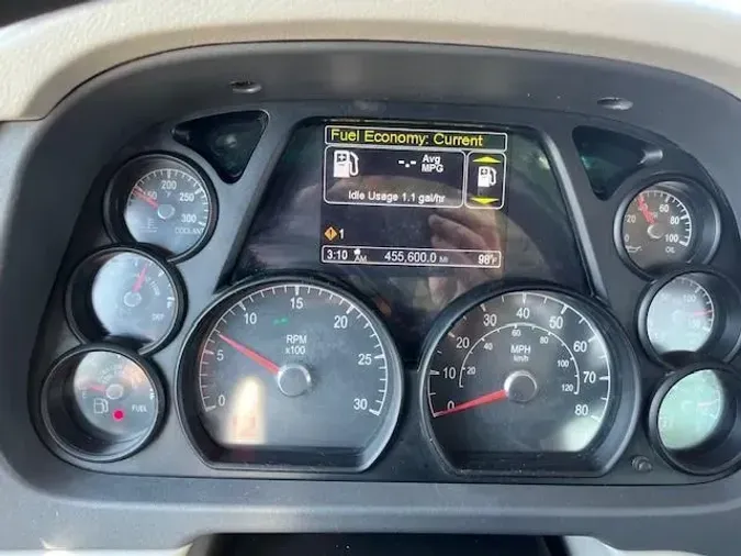 2020 Peterbilt 567