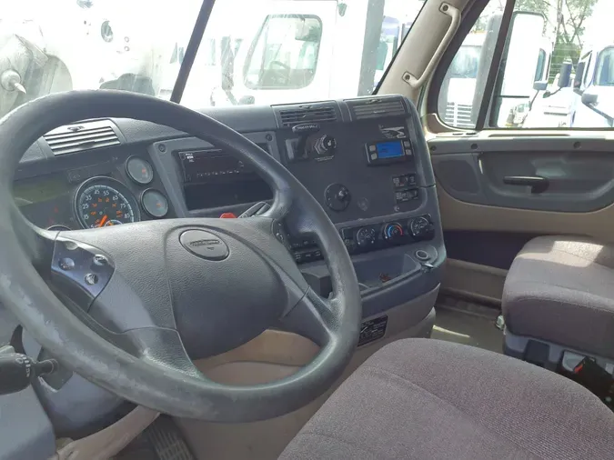 2018 FREIGHTLINER/MERCEDES CASCADIA 125