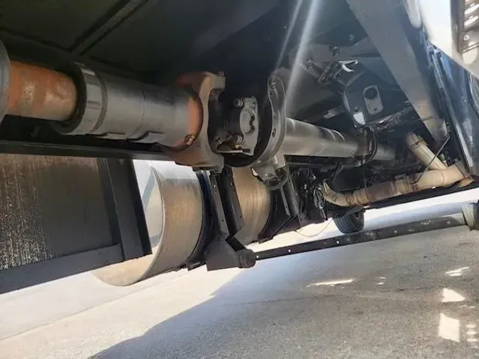 2023 Kenworth W900